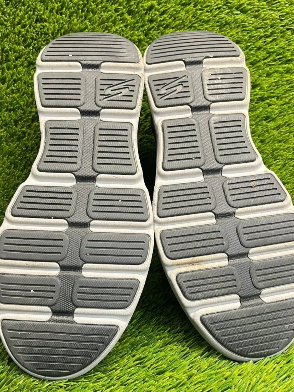 Skechers Gowalk Duro Mens Size 11.5 Gray Casual Walking Slip On‎ Shoes Sneakers